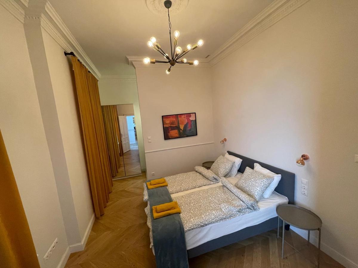 City Center 3, Elegant And Cozy 2Br In City Center! Budapest Bagian luar foto