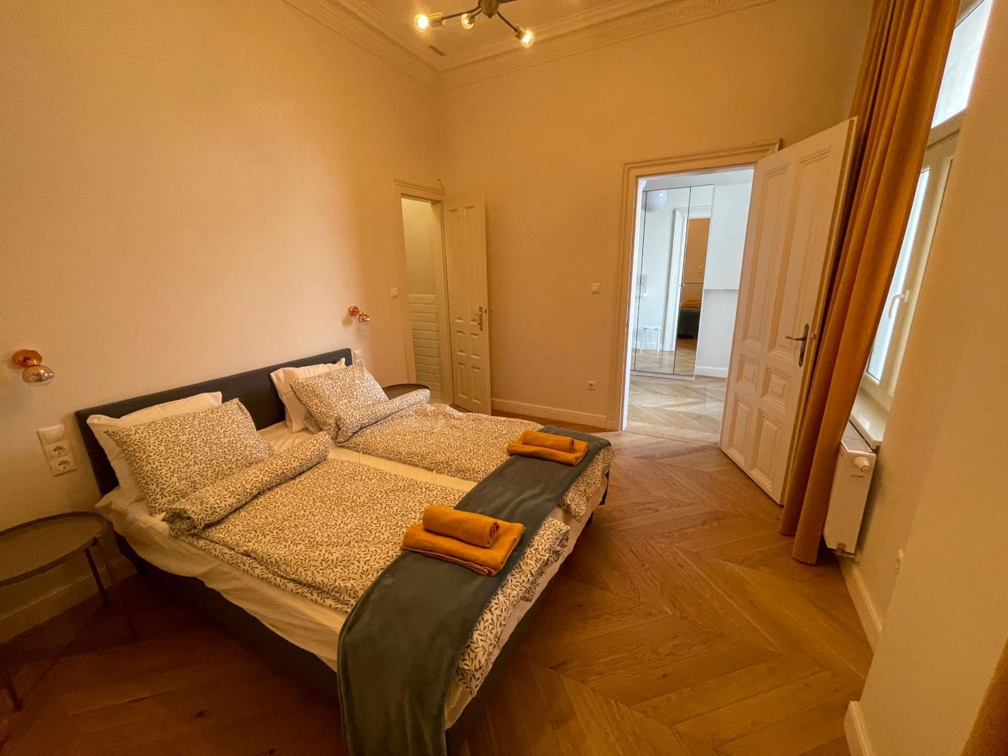 City Center 3, Elegant And Cozy 2Br In City Center! Budapest Bagian luar foto